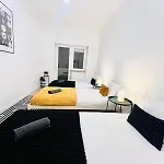Rooms, Ideal Location For Tourists Лиссабон