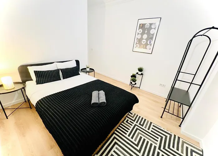 Rooms, Ideal Location For Tourists 旅馆 *