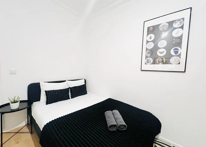 Rooms, Ideal Location For Tourists 旅馆 *