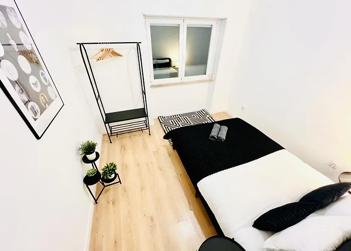 Rooms, Ideal Location For Tourists 旅馆 *