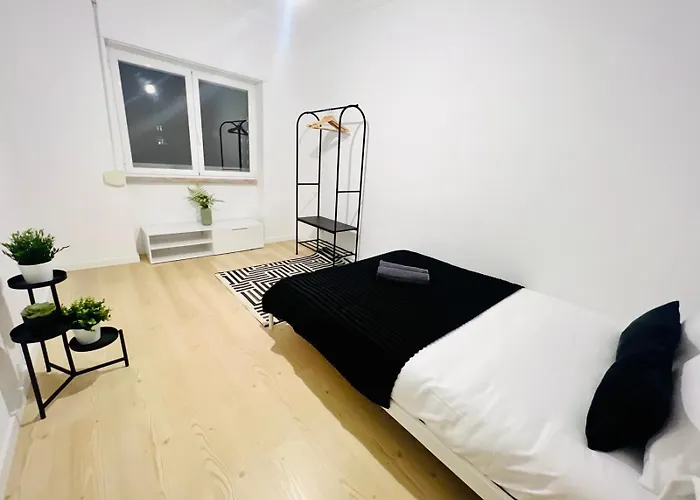 Rooms, Ideal Location For Tourists 旅馆 *