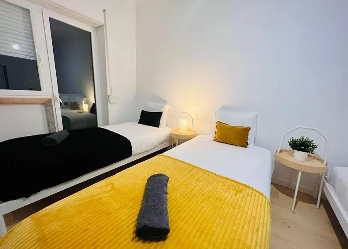 Rooms, Ideal Location For Tourists *
