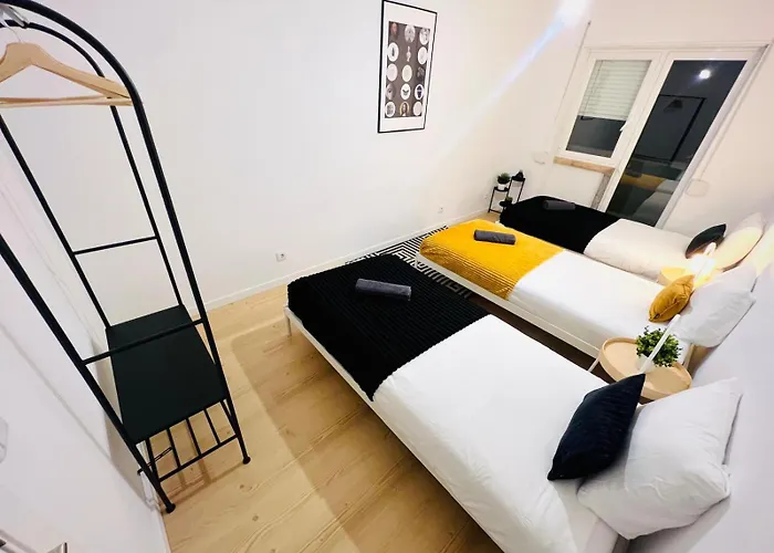 Rooms, Ideal Location For Tourists 旅馆 *
