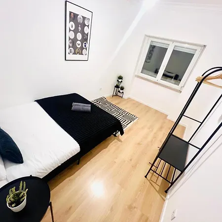 Rooms, Ideal Location For Tourists Лиссабон