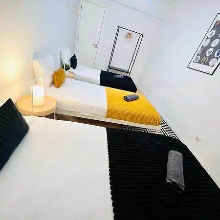 Хостел Rooms, Ideal Location For Tourists *