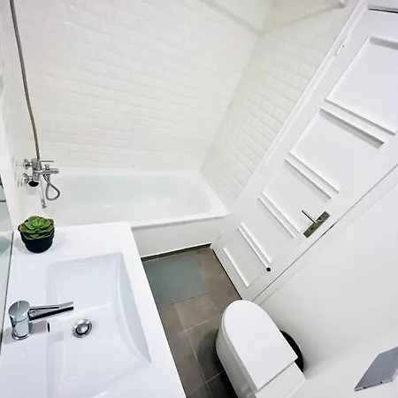 Rooms, Ideal Location For Tourists Lissabon