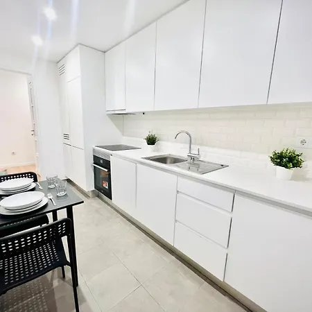 Rooms, Ideal Location For Tourists אכסניה *