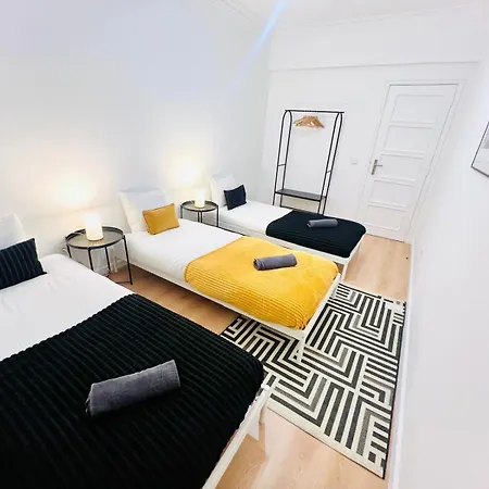 Rooms, Ideal Location For Tourists Hostel Lisbon