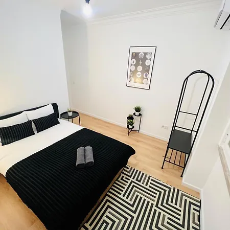 Rooms, Ideal Location For Tourists * Lisbon