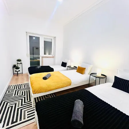 Rooms, Ideal Location For Tourists Hostel Lisbon