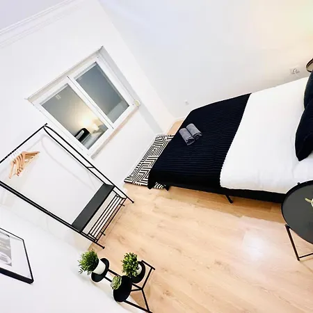 Rooms, Ideal Location For Tourists * Lisbon