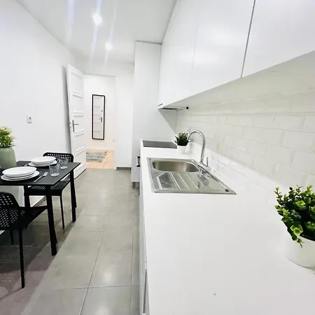 Rooms, Ideal Location For Tourists Lisbon