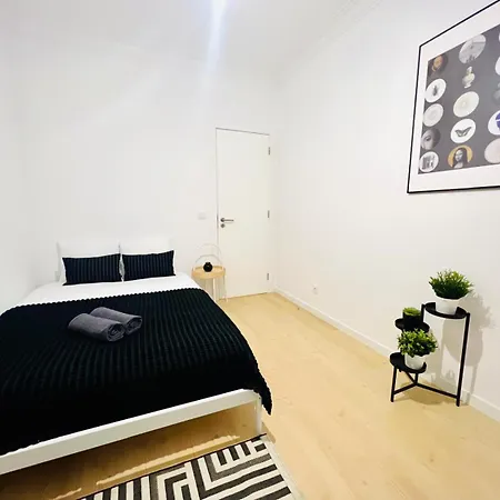 Rooms, Ideal Location For Tourists * Lisbon